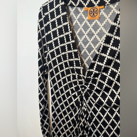 Tory Burch Dress Size S Silk Shift V Neck Ruched Geo Diamond Print Size 4 - Picture 6 of 7